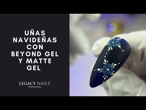Uñas navideñas usando Beyond Gel y Matte Gel❄️ │ LEGACY NAILS