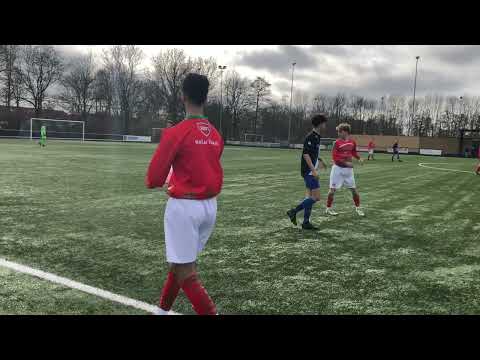 SVS JO19-1 tegen DSO JO19-2 de Eerste helft 2-3