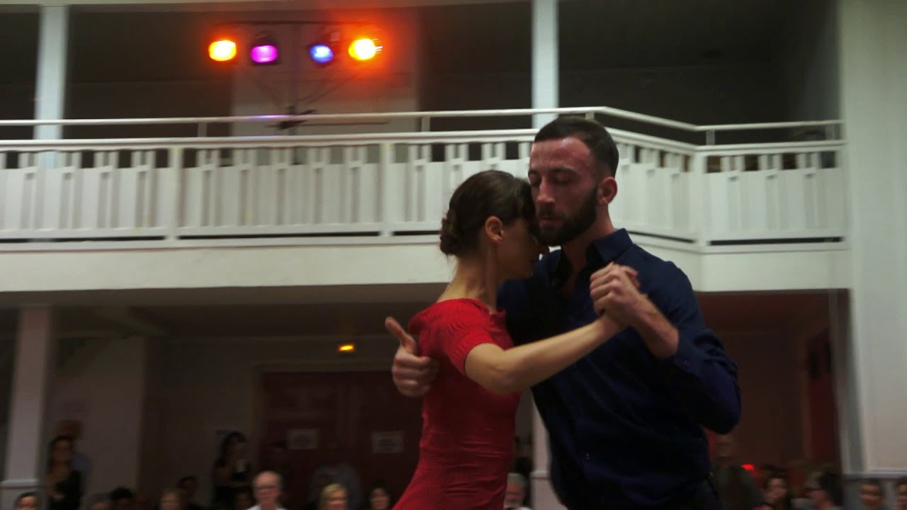 Veronica Toumanova & Benjamin Solano perform in Tours - Milonga - 4/4