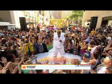 Cee Lo Green -  Bright Lights Bigger City ( Live Today Show 07-22-2011 )