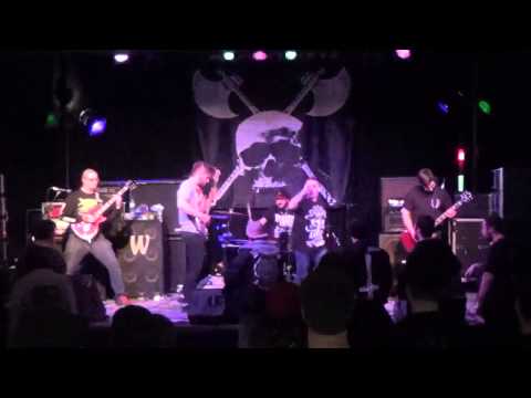 Expect The Worst - Disrespect (Live in Jonquière)