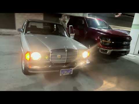 1982 Mercedes-Benz 300D Sedan