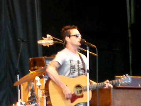 Thumbnail for Pearl Jam - Mike McCready - Song for Daughter - Toronto 8/21/09 by Mike McCready