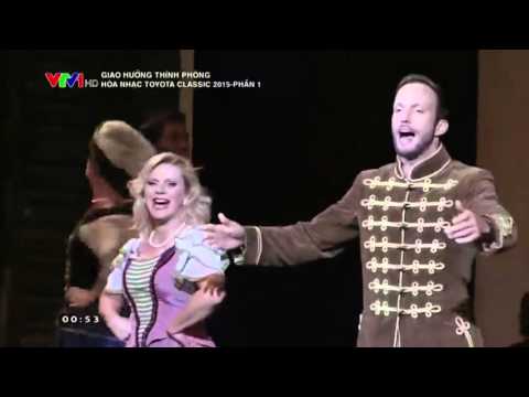 E. Kálmán: “Nut Brown Maiden from the Prairie” from “Countess Maritza” - Budapest Operetta Theatre