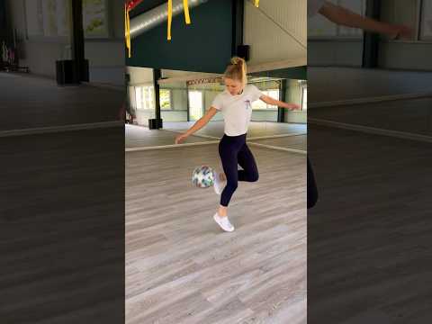 Freestyle training ⚽️⚽️ #aguska #freestylefootball #soccermoves #soccer #freestyle #soccerskills
