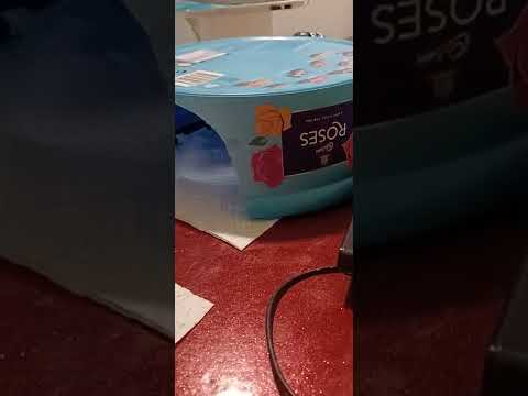what's  in the roses tub