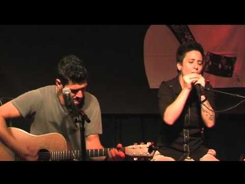 Sassa Bodensjö w Julien Fabre - "(I'm A) Runaway"