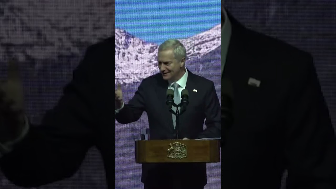 President Kast jokes about lunch with former colleagues at La Moneda