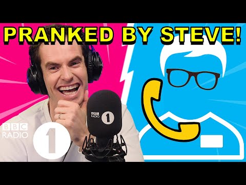 "Judy Murray's Mound!": Andy Murray PRANKED by Superfan Steve