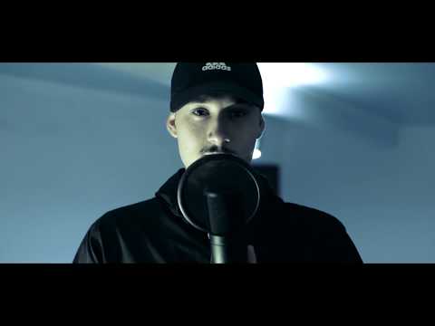 DYSAE- UM CAMINHO (VIDEOCLIPE OFICIAL S/CURTA-METRAGEM)