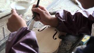 Download lagu Violins Made in China mp3