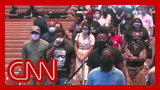 Thousands mourn George Floyd's death at Houston memorial