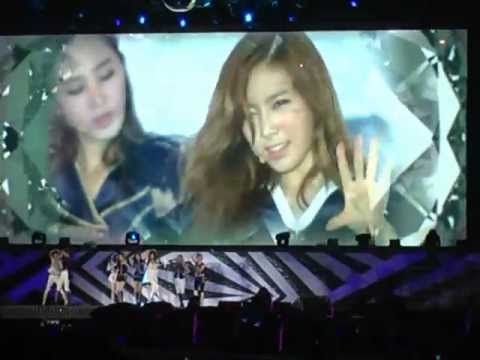 121125 SNSD - THE BOY  @SMT IN BKK 2012
