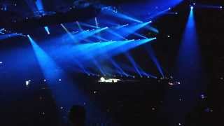 Estiva vs. Paul van Dyk & Plumb - I Don't Deserve Dinodrums (Armin van Buuren Mashup)