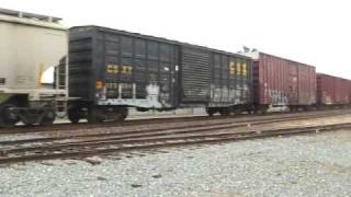 preview picture of video 'BNSF 7796 E meets BNSF 9312 W @ Wasco [HQ]'