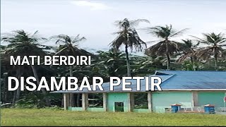 Download lagu Mati!! Ciri pohon kelapa disambar petir mp3