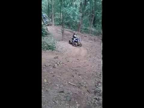 Sikitrake paltiendo las malangas