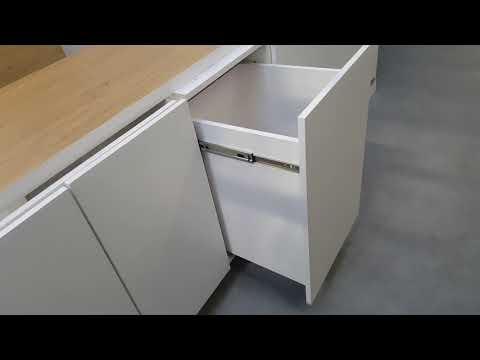 16# "dom przy pastelowej 2" zabudowa pralni