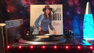 Carly Simon - His Friends Are More Than Fond of Robin