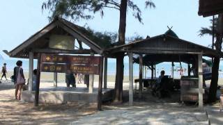 preview picture of video 'Small wheelchair beaches in Sam Roi Yod park Thailand'