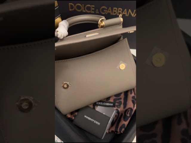 شنطة دولتشي اند غابانا Small Sicily handbag