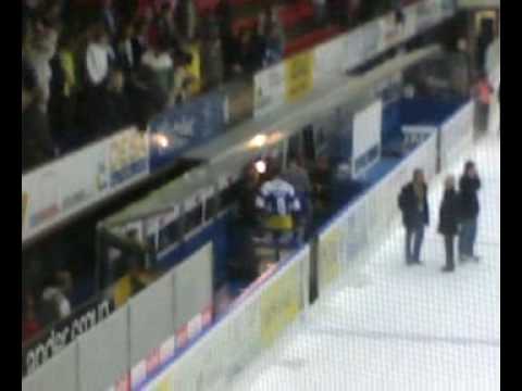 05.09.2008. Ambri Piotta-Fribourg Gotteron, Siegesfeier