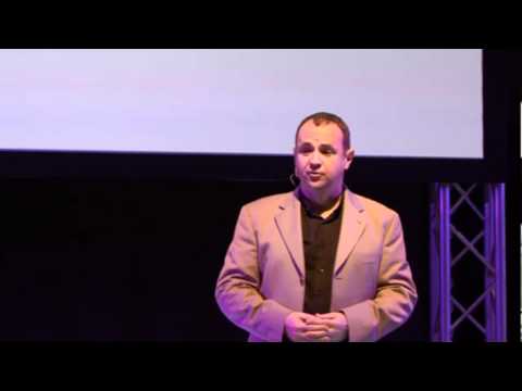 Introducing start-ups at JFDI-Innov8 Bootcamp (2012)