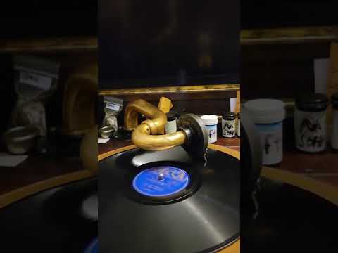 The Hot Gavotte -  (4 Modernaires) Paul Whiteman's Swing Wing Decca Records #2921 1939