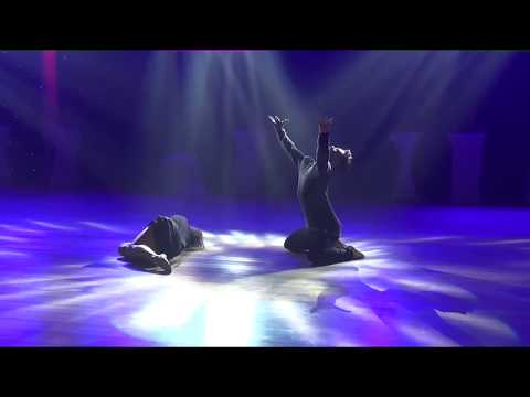 Grzegorz Zmokły i Magdalena Abramowicz "Dziwny jest ten świat"