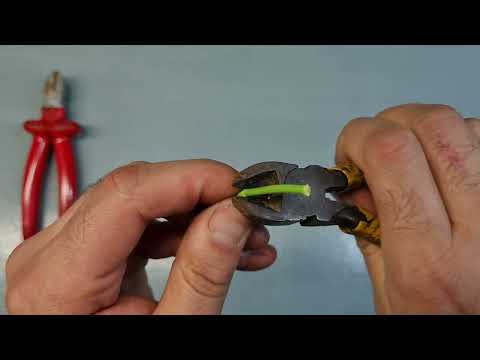 Wie man elektrische Kabel mit Drahtschneidern abisoliert / Seitenschneider