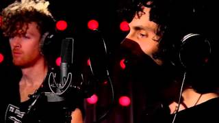 The BSMNT: MOTHXR - Easy (Live bij Q)