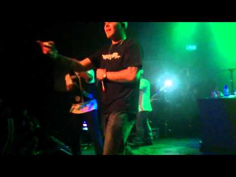 @DjabloOfficial en @general_rhymes feat.@whitedogg1104 niet met de mijne