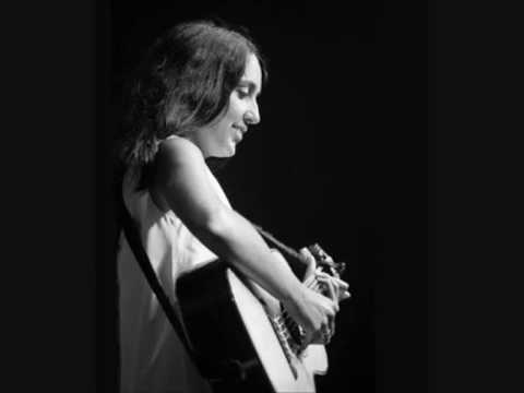 download lagu mp3 mp4 Joan Baez Amsterdam, download lagu Joan Baez Amsterdam gratis, unduh video klip Joan Baez Amsterdam