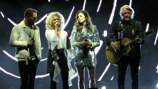 Little Big Town &quot;Can&#39;t Go Back&quot; Live @ Radio City Music Hall