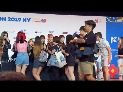 [FANCAM] 190706 IZ*ONE Hi Touch segment (small part) KCON NY 2019's Artist Engagement