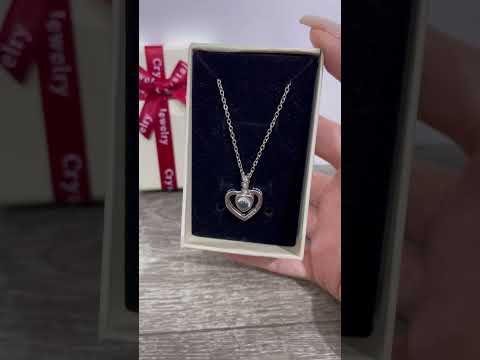 Подарок девушке колье "Серебряное сердечко" кулон с кристаллом Признание в любви на 100 языках на цепочке в коробочке - фото 2 - id-p2051297829