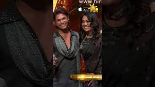 Download lagu නිරෝශගේ අත අල්ලාගෙන සයාගී කියපු ආදරණීය සිංදුව 🥰❤ | Hiru Star Season 04 | 💥 SUPER 36 mp3