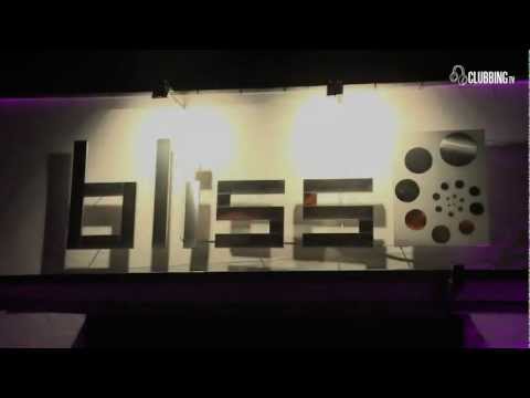Space Party @ Bliss Club Belgium with Paul Darey & Sispeo'11 on Clubbing TV - PYHU