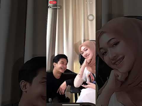 Mikha nyanyi lagu untuk aya