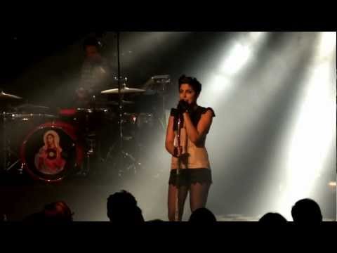 Carmen Maria Vega : On s'en fout !