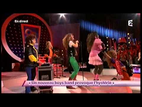 Nicole Ferroni [38] Un nouveau boys band provoque l'hystérie - ONDAR