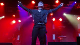 A.C.E (에이스) Black &amp; Blue (Junhee &amp; WoW) MIAMI 12.11.19 [Fancam]