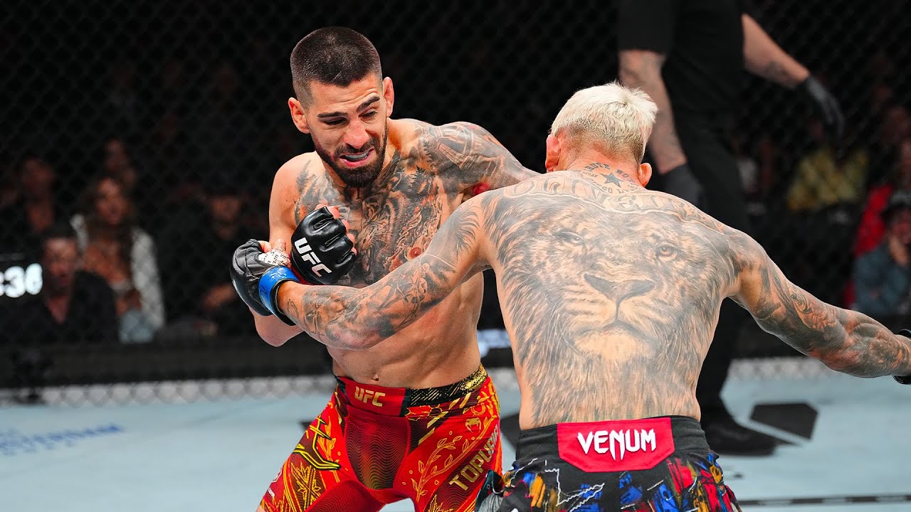 Ilia Topuria Knocks Out Charles Oliveira 👊 | UFC 317