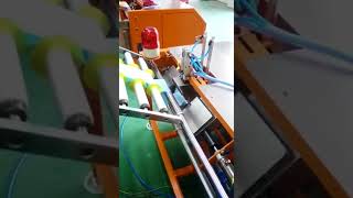 Máy cắt túi cuộn roll tự động không lõi