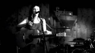 Waxahatchee "Bathtub"