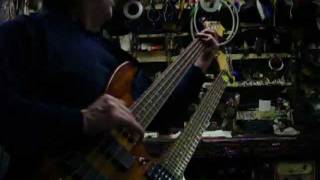 Bass Cover, Circulate, Swing out sister