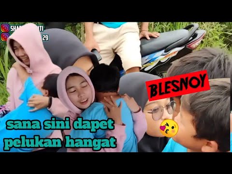 boncel-dapet-peluk-sekaligus-budak-koceak