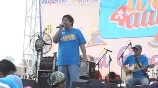 Download lagu HEBAATT!!!! Penyandang Autis Nyanyi Lagu Rolling Stones 'Angie' mp3