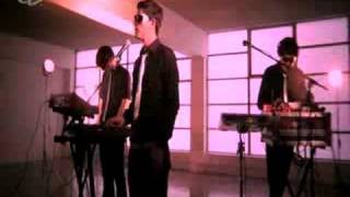 The Pinker Tones - S.E.X.Y.R.O.B.O.T. (Movement Video)