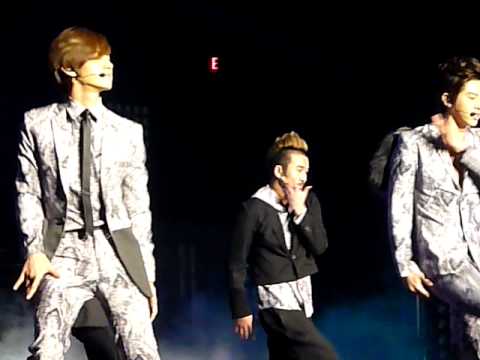 [111126] TVXQ- Before U Go 2 @ MGM kpopmasters Las Vegas